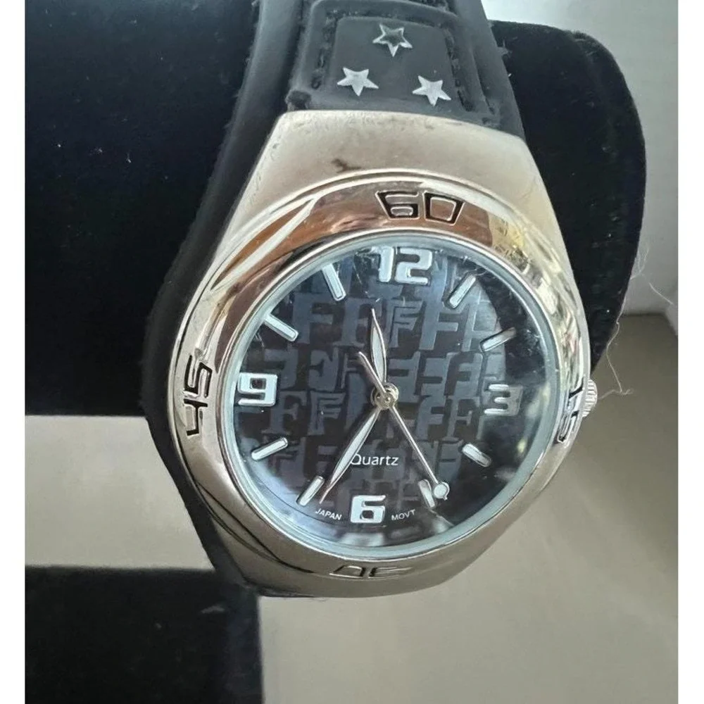 Y2K Watch Working Japan Movt Retro 2000s Star Strap Chunky Case Graphic Monogram